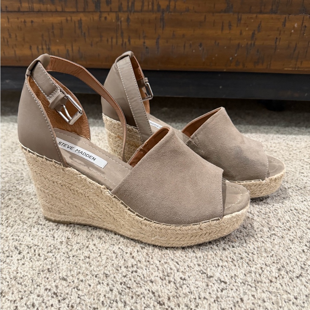 Steve Madden Taupe Wedge Sandals